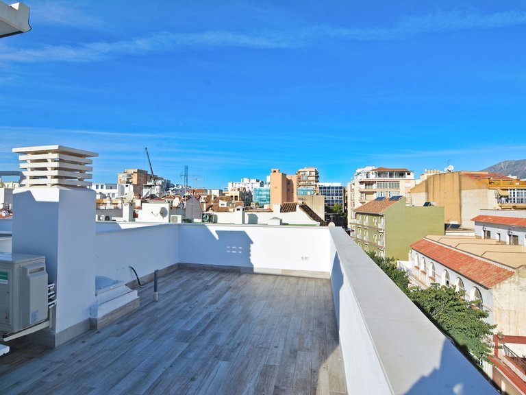 Apartment for Sale  in Fuengirola, Malaga 1