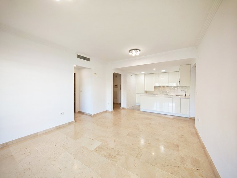Apartment for Sale  in Marbella, Malaga 3