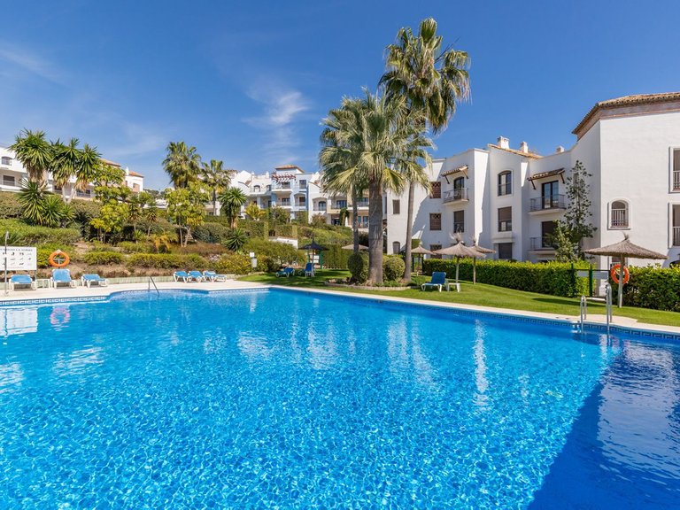 Apartment for Sale  in Benahavis, Malaga 10