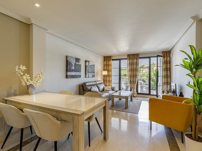 Apartment for Sale  in Benahavis, Malaga 4
