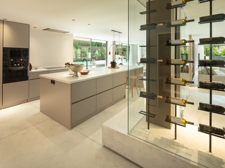 Apartment for Sale  in Marbella, Malaga 12