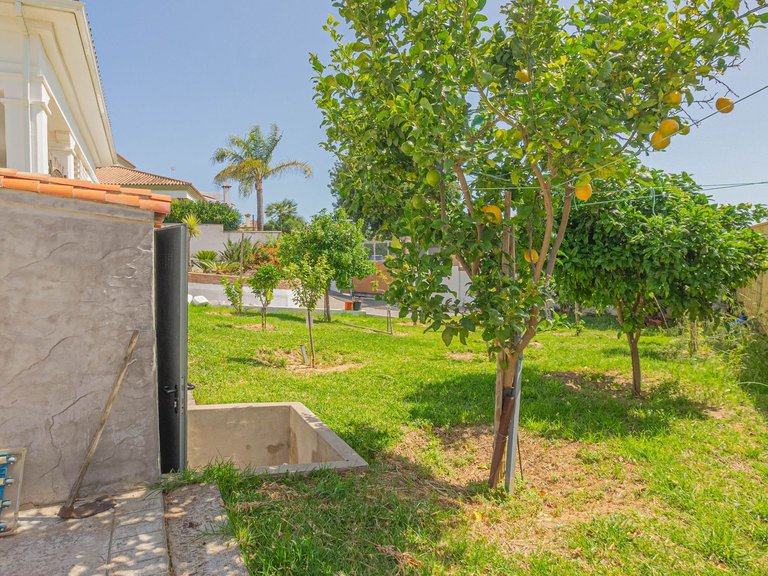 Apartment for Sale  in Pueblo Nuevo De Guadiaro, Cadiz 11