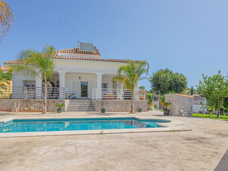 Apartment for Sale  in Pueblo Nuevo De Guadiaro, Cadiz 3