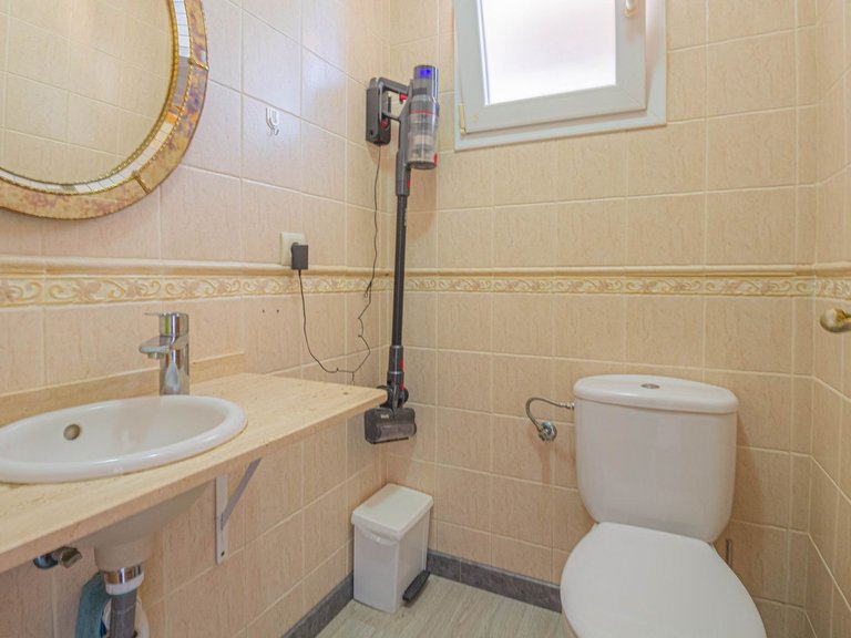 Apartment for Sale  in Pueblo Nuevo De Guadiaro, Cadiz 27