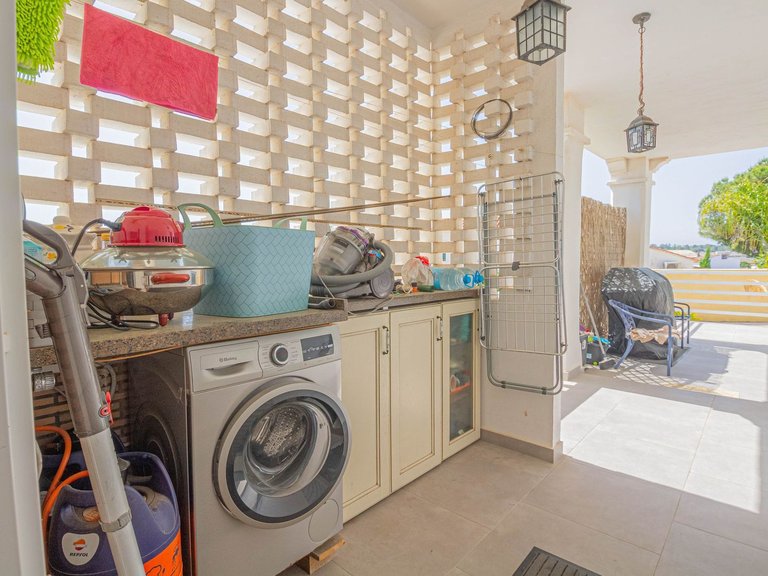 Apartment for Sale  in Pueblo Nuevo De Guadiaro, Cadiz 26
