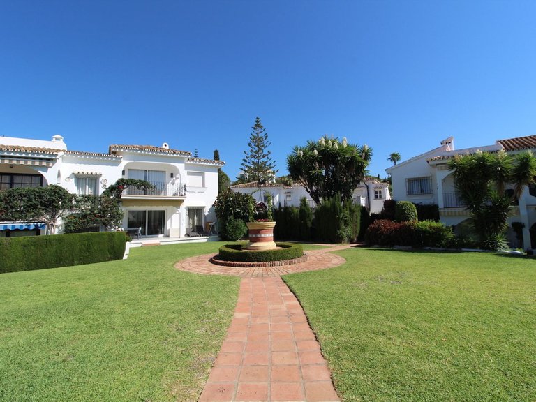Apartment for Sale  in Estepona, Malaga 21