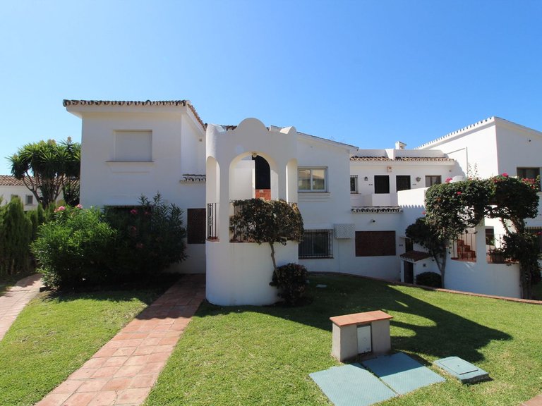 Apartment for Sale  in Estepona, Malaga 25