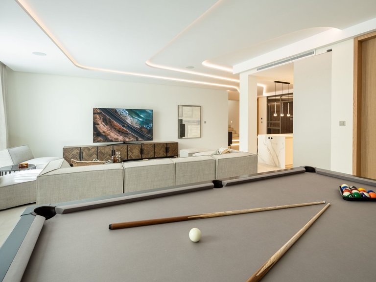 Apartment for Sale  in Marbella, Malaga 35