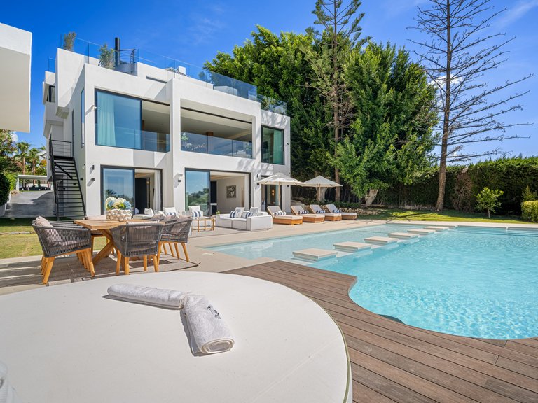 Apartment for Sale  in Marbella, Malaga 3