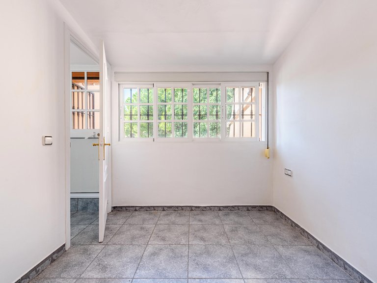 Apartment for Sale  in Estepona, Malaga 12