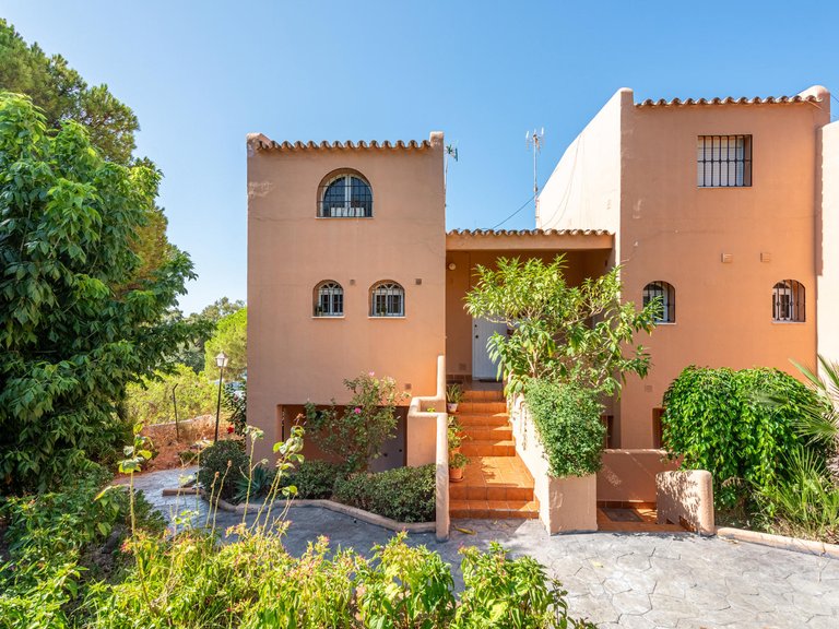 Apartment for Sale  in Estepona, Malaga 16