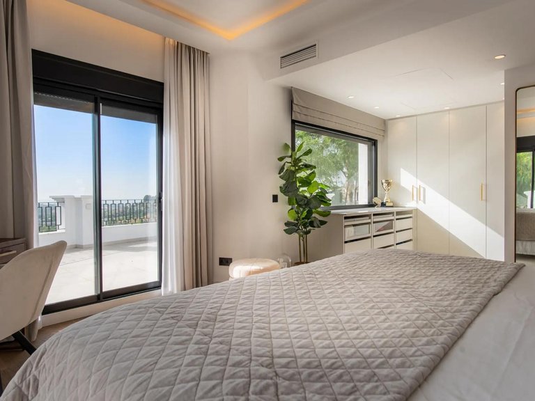 Apartment for Sale  in Benahavis, Malaga 14