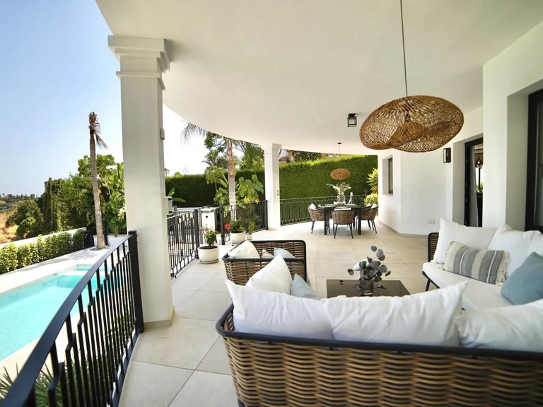Apartment for Sale  in Benahavis, Malaga 31