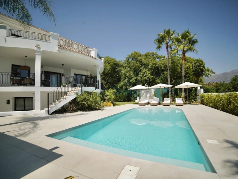 Apartment for Sale  in Benahavis, Malaga 34