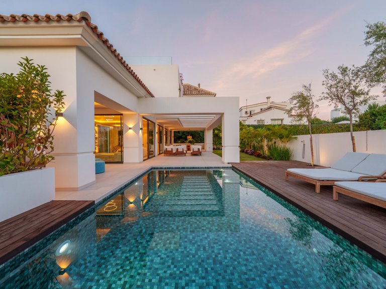 Apartment for Sale  in San Pedro De Alcantara, Malaga 25