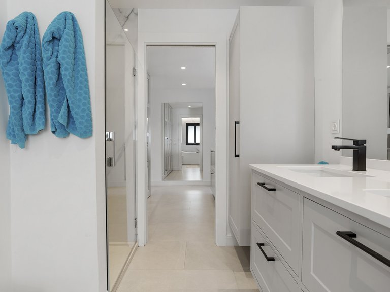 Apartment for Sale  in Benahavis, Malaga 22