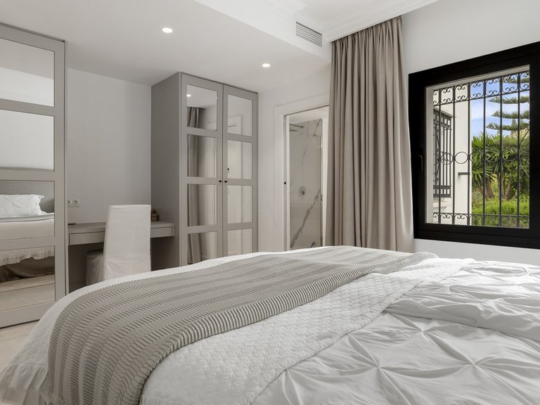 Apartment for Sale  in Benahavis, Malaga 24