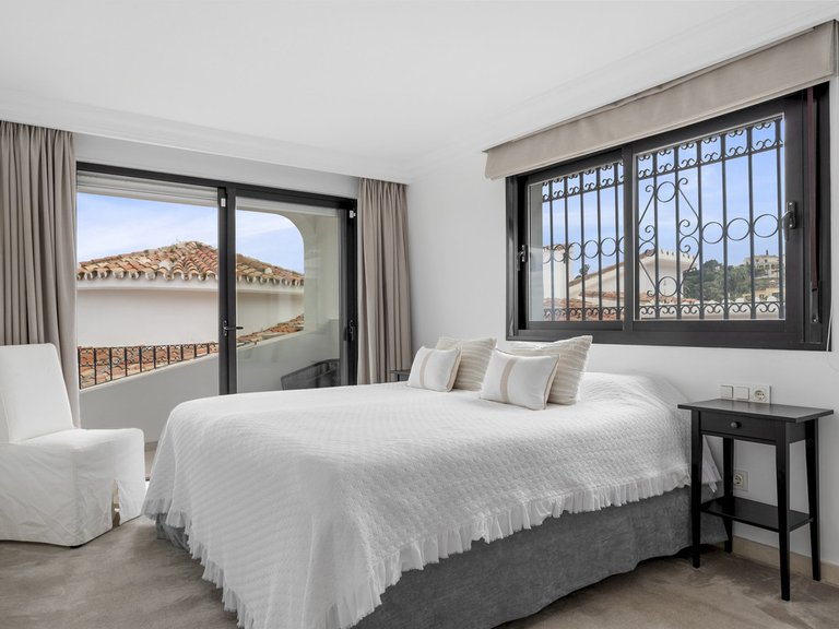 Apartment for Sale  in Benahavis, Malaga 29