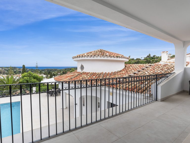 Apartment for Sale  in Benahavis, Malaga 32