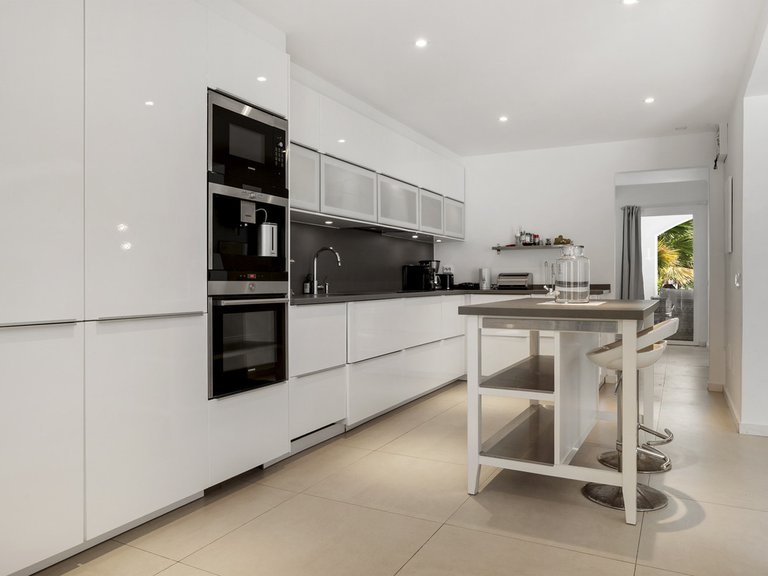 Apartment for Sale  in Marbella, Malaga 17