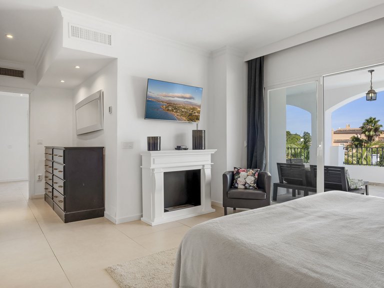 Apartment for Sale  in Marbella, Malaga 20