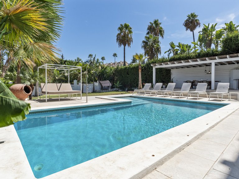 Apartment for Sale  in Marbella, Malaga 39