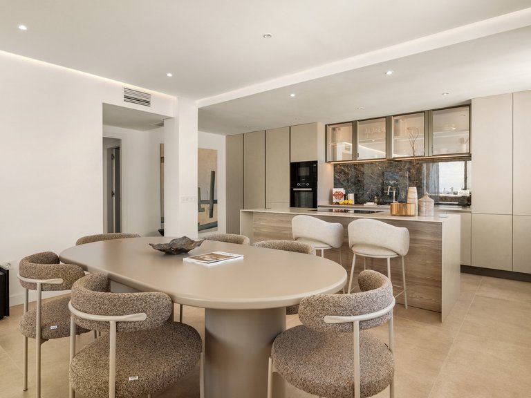 Apartment for Sale  in Marbella, Malaga 12