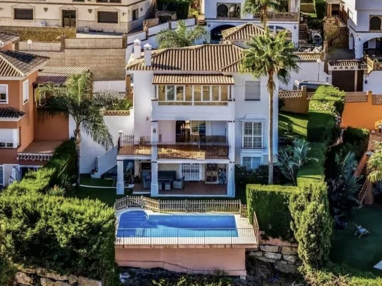 Villa for Sale in Mijas Costa, Malaga 4