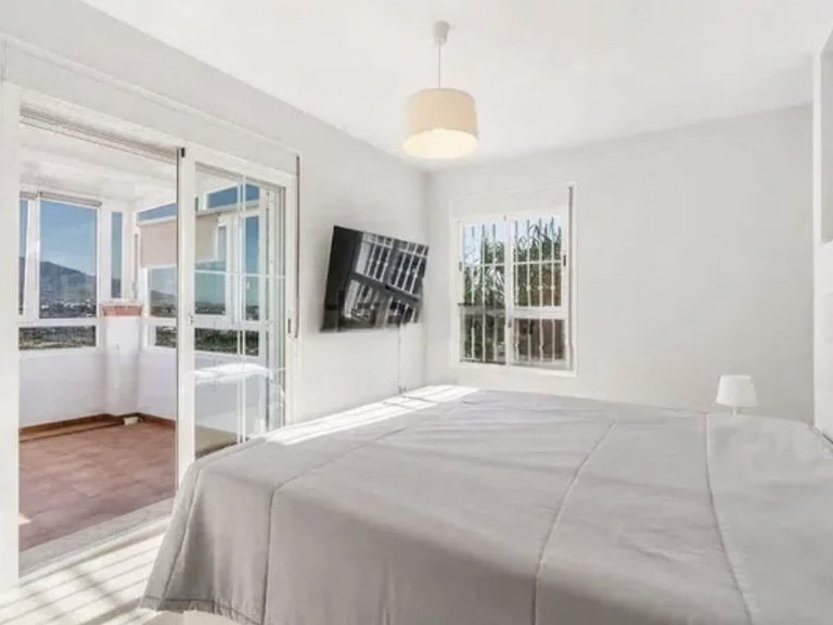 Villa for Sale in Mijas Costa, Malaga 24