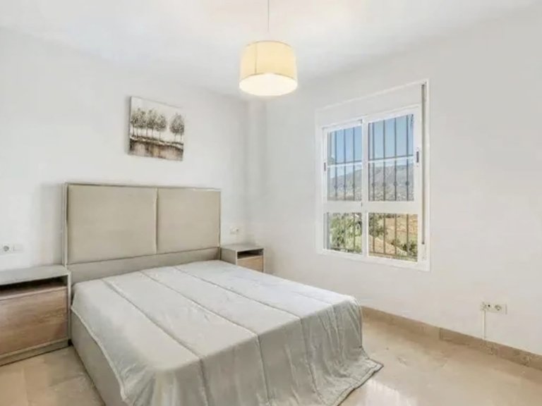 Villa for Sale in Mijas Costa, Malaga 11