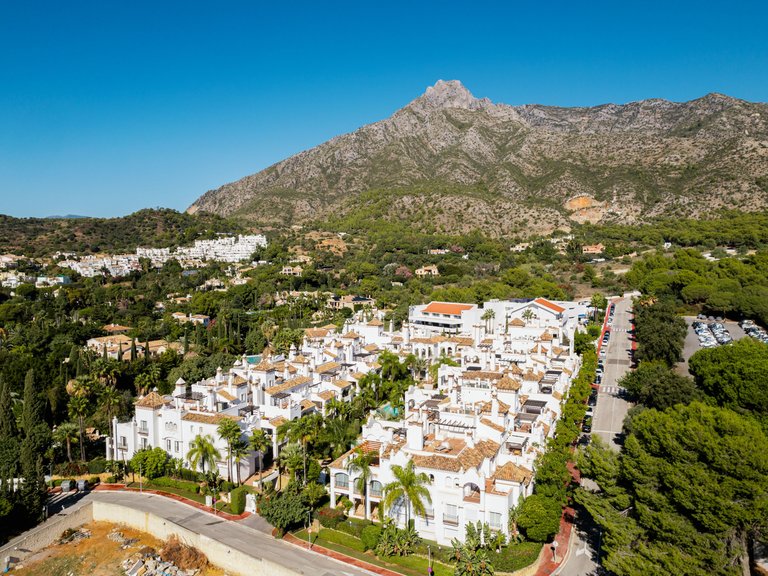 Apartment for Sale in Marbella Golden Mile, Marbella, Malaga 3