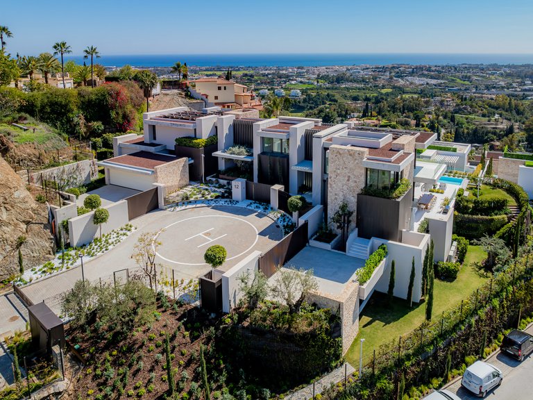Villa for Sale in The Hills, Benahavis, Malaga 16