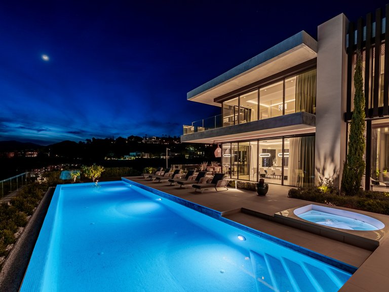 Villa for Sale in The Hills, Benahavis, Malaga 33