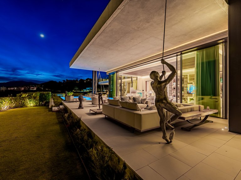 Villa for Sale in The Hills, Benahavis, Malaga 36