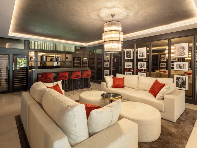 Villa for Sale in Estepona East, Estepona, Malaga 9