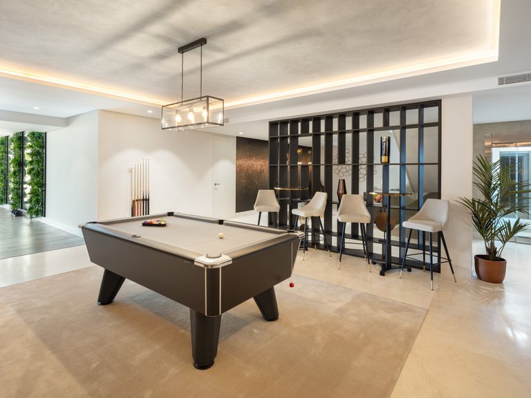 Villa for Sale in Estepona East, Estepona, Malaga 10