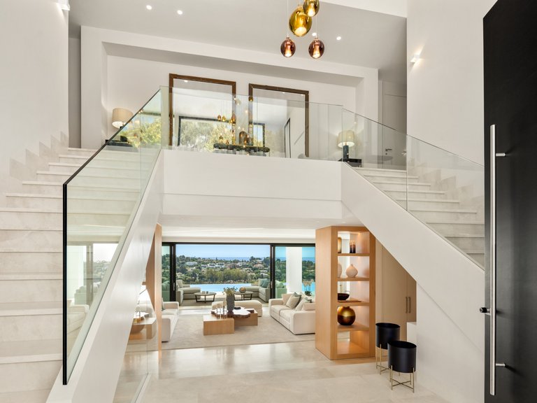 Villa for Sale in Estepona East, Estepona, Malaga 25