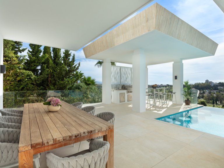 Villa for Sale in Estepona East, Estepona, Malaga 31