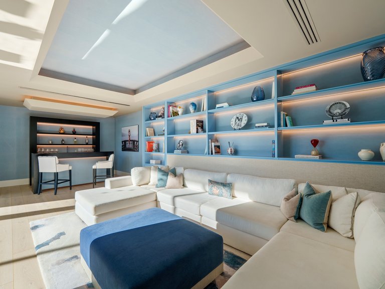 Villa for Sale in El Madroñal, Benahavis, Malaga 30