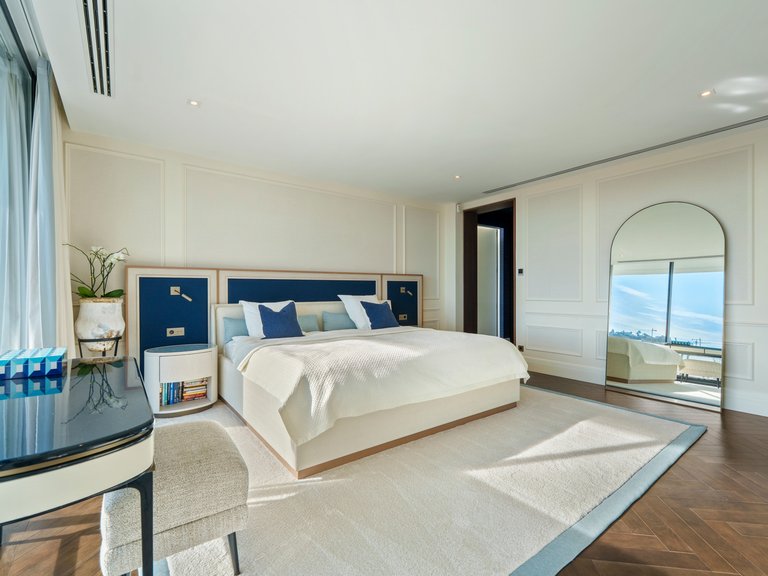 Villa for Sale in El Madroñal, Benahavis, Malaga 18