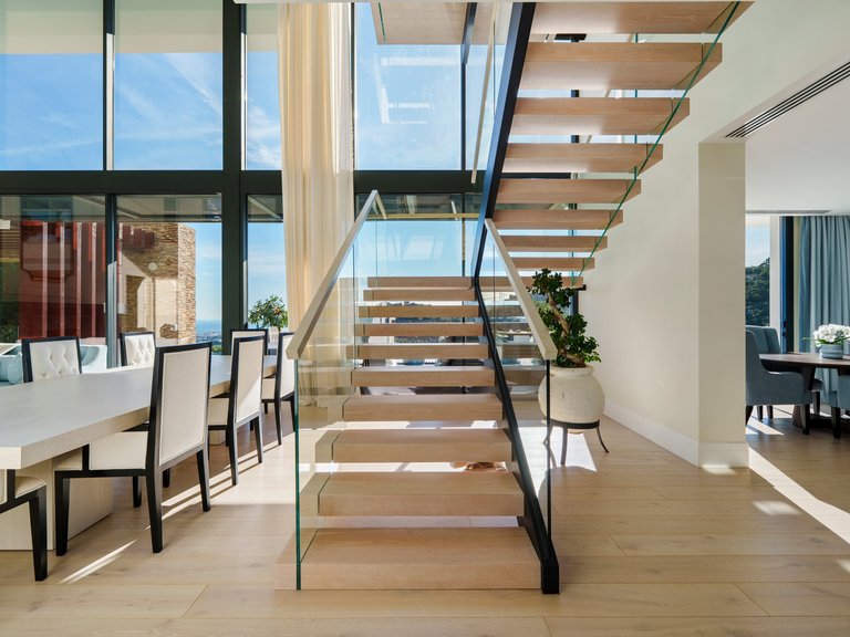 Villa for Sale in El Madroñal, Benahavis, Malaga 17