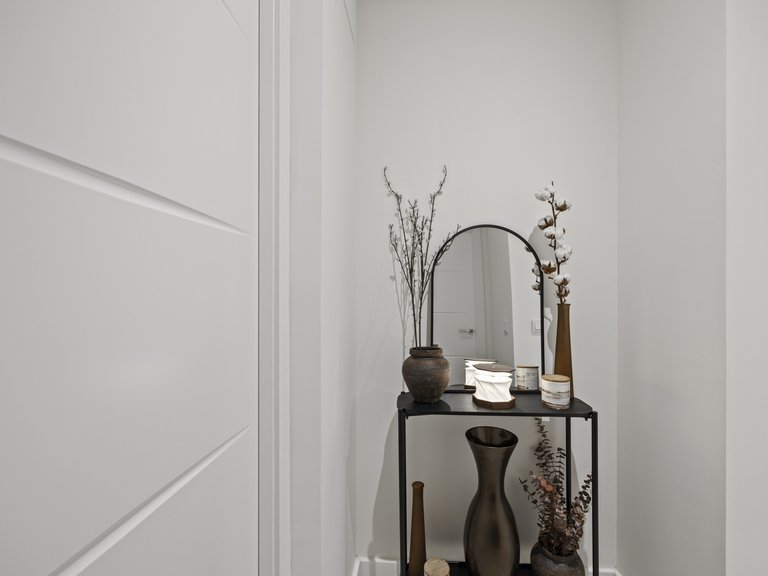 Apartment for Sale in Altos de La Quinta, Benahavis, Malaga 6