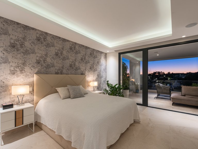 Villa for Sale in Nueva Andalucia, Marbella, Malaga 9