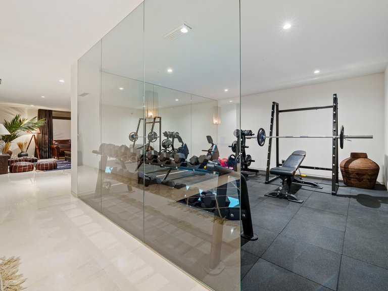 Villa for Sale in Nueva Andalucia, Marbella, Malaga 11