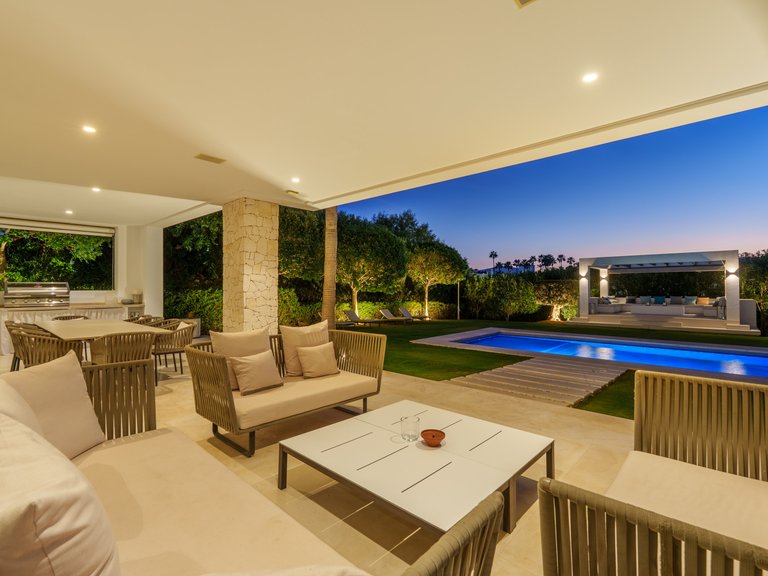Villa for Sale in Nueva Andalucia, Marbella, Malaga 16