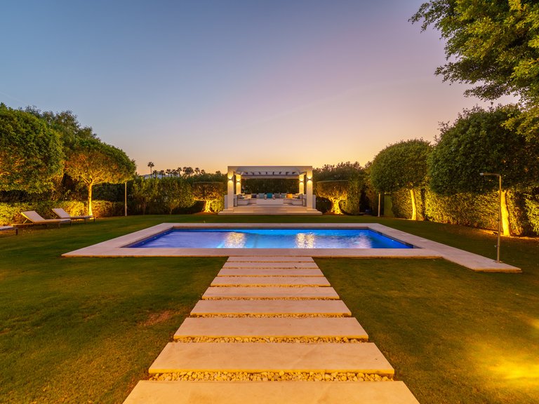 Villa for Sale in Nueva Andalucia, Marbella, Malaga 28