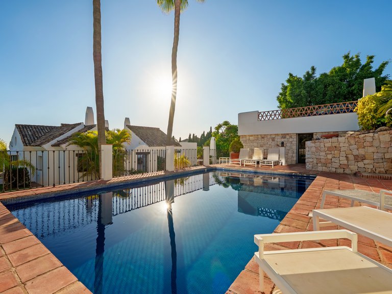 Villa for Sale in Puerto del Almendro, Benahavis, Malaga 6