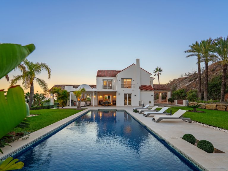 Villa for Sale in Puerto del Almendro, Benahavis, Malaga 56