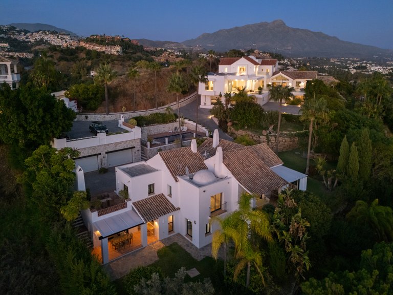 Villa for Sale in Puerto del Almendro, Benahavis, Malaga 51