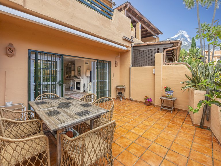 Town House for Sale in Marbella Golden Mile, Marbella, Malaga 18